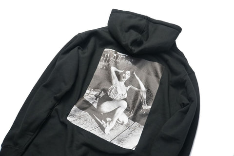 Island Circle Logo Pullover Sweatshirt