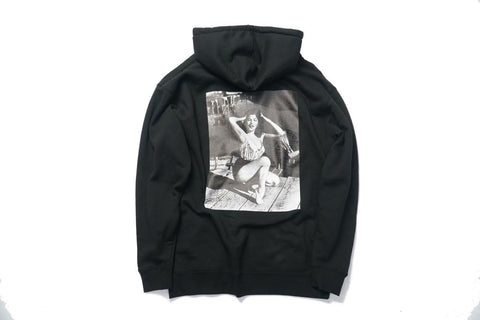 Island Circle Logo Pullover Sweatshirt